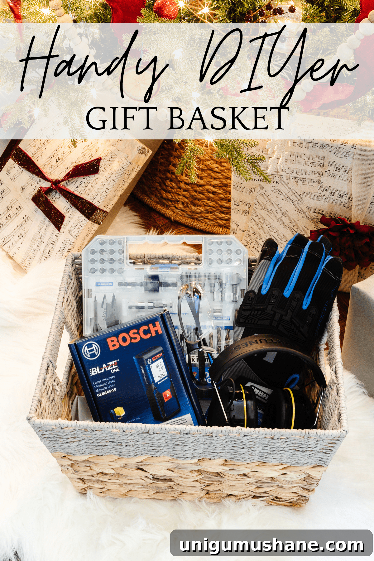 50 Unique Christmas Gift Basket Ideas to Impress 6 Gift Basket Ideas : DIY Kit