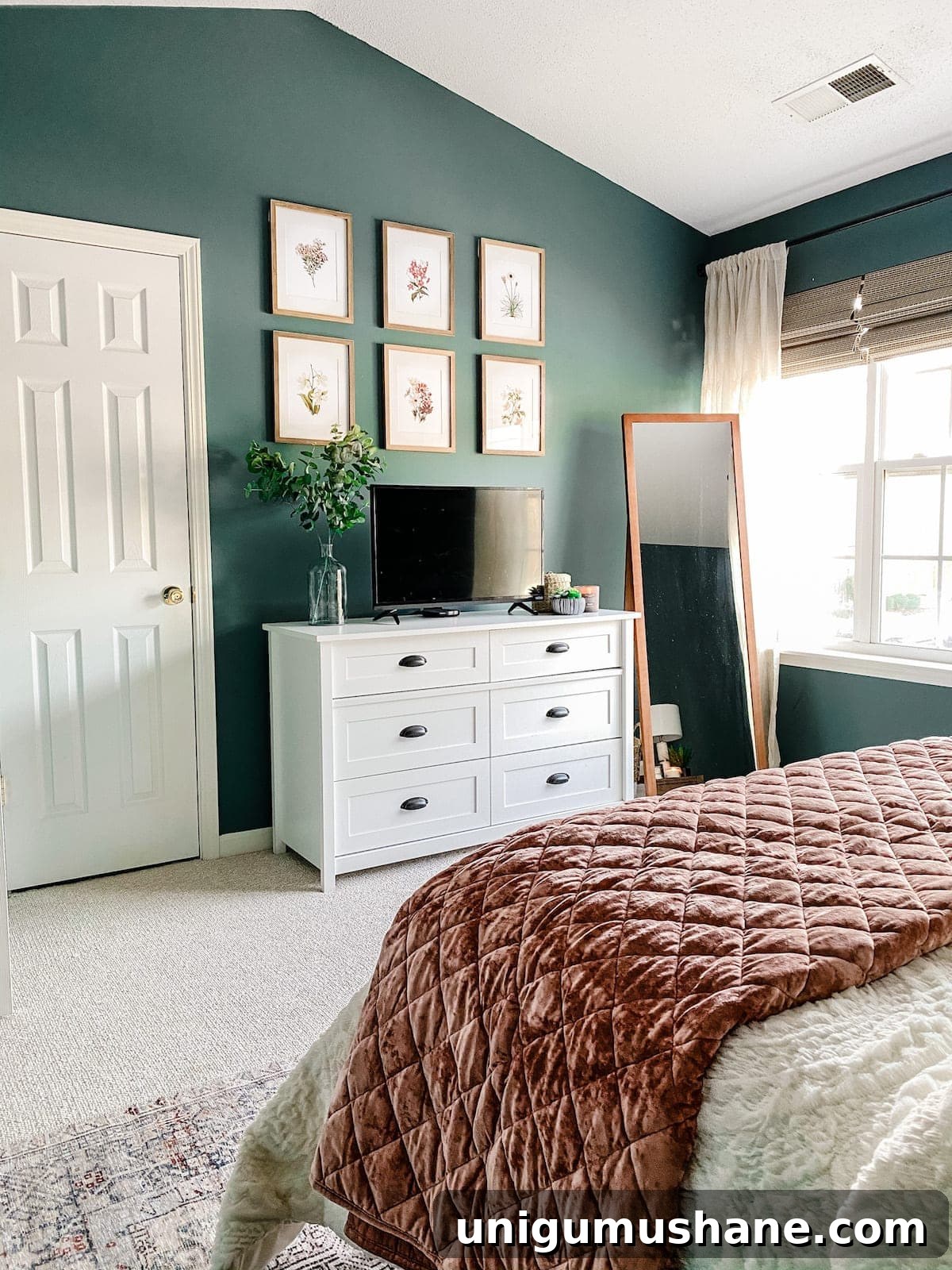 How to Create a Spa-Like Bedroom Retreat 22 teal and blush bedroom