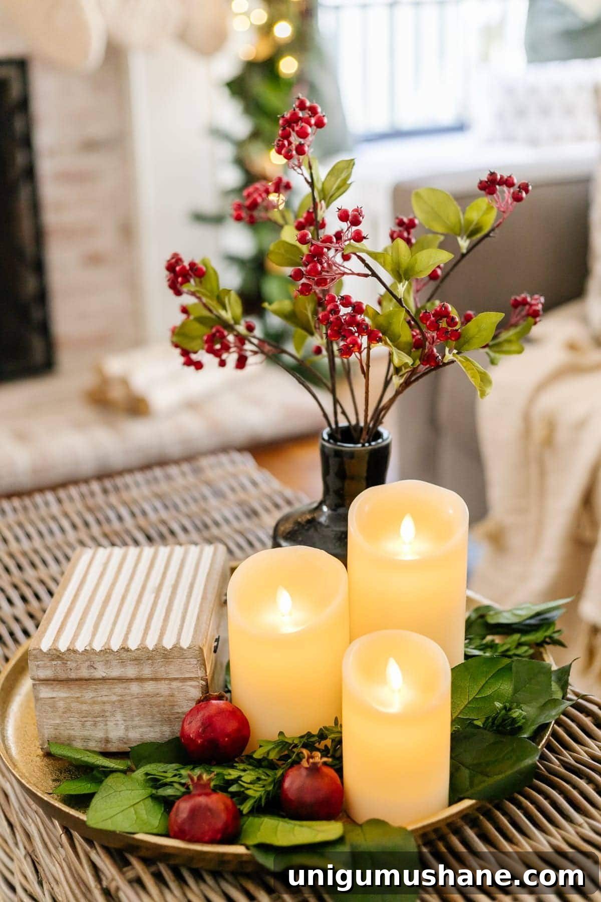 Coffee Table Decor Ideas with Styling Tips 13 christmas coffee table decor ideas