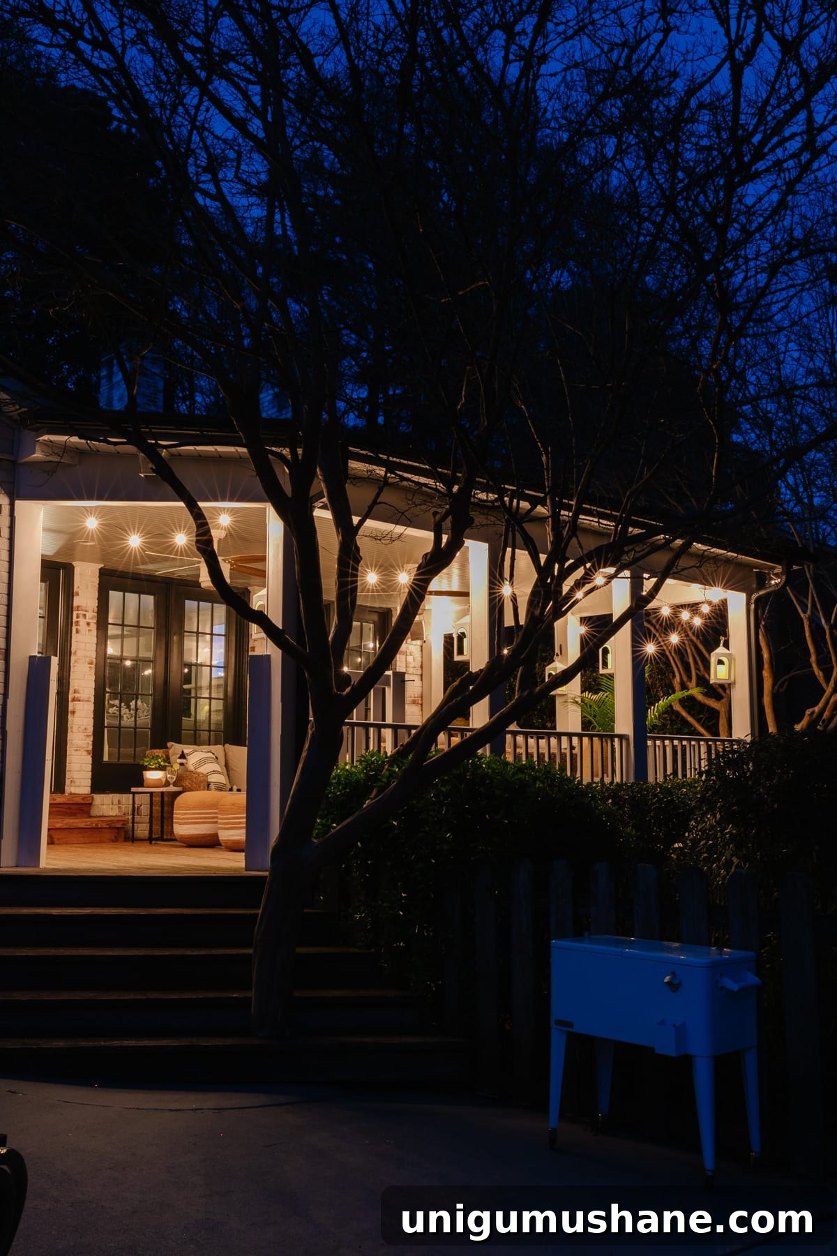 Back Porch Makeover Ideas for Cozy Outdoor Living 17 Relaxing porch ready for spring
