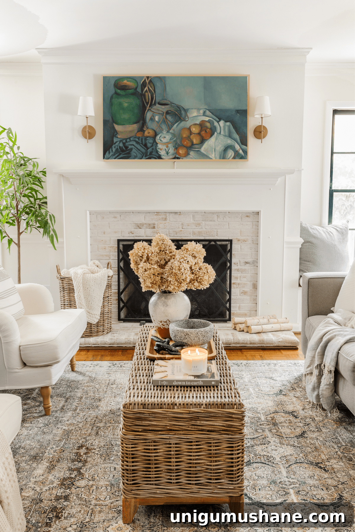 Samsung Frame TV Review: Is It Worth the Price? 10 tv that looks like art with still life display