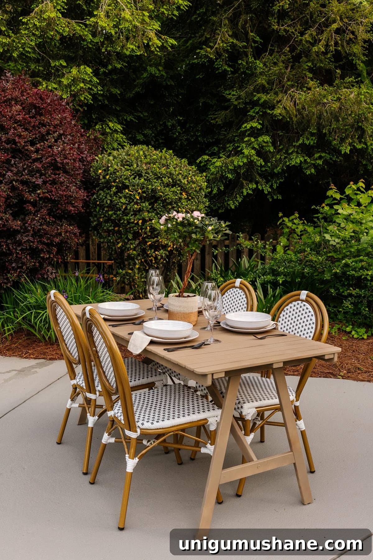 IKEA outdoor dining table makeover