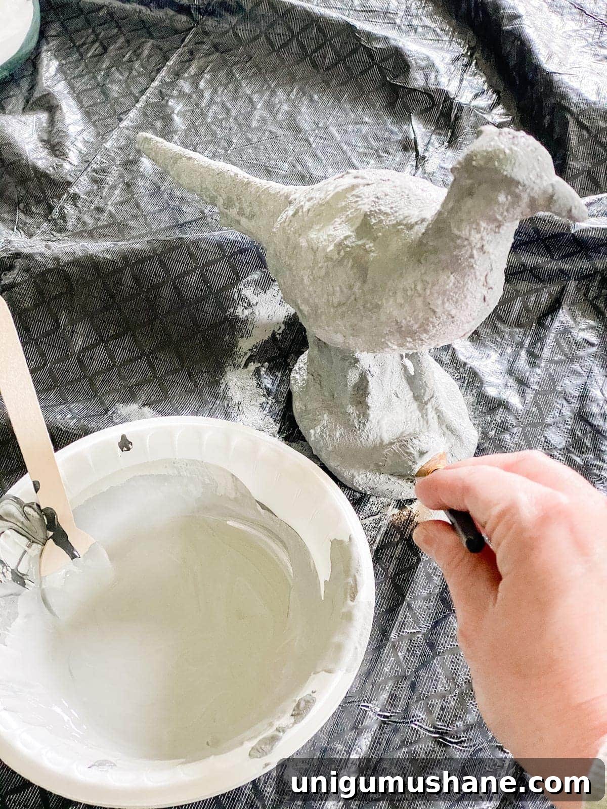DIY Texture Paint with Baking Soda for Home Decor 7 diy texture paint using baking soda