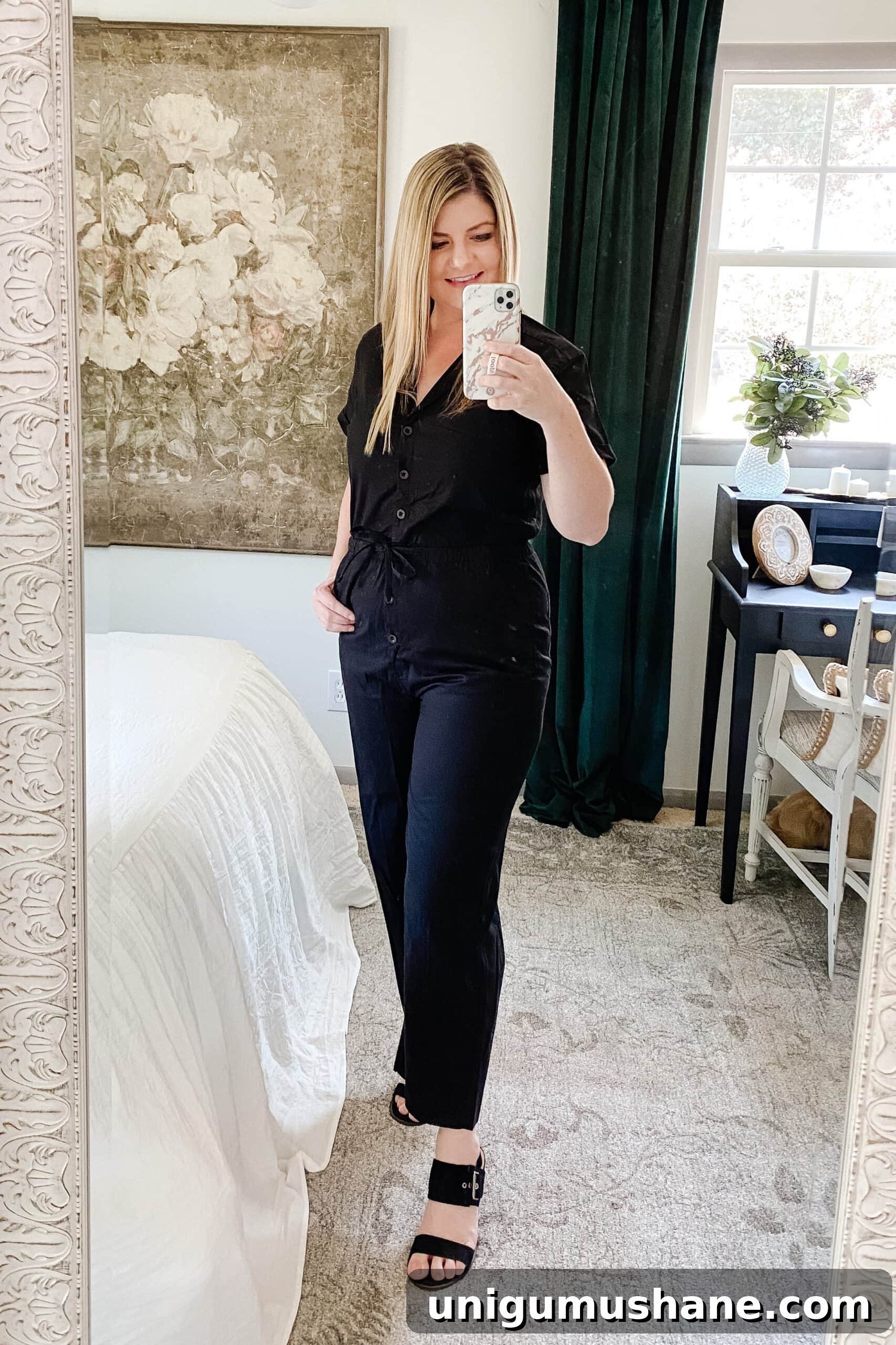 6 Fall Outfits That Flatter and Create a Slimmer Silhouette 8 Slimming fall outfit idea: dark v-neck button front jumpsuit and heeled sandals