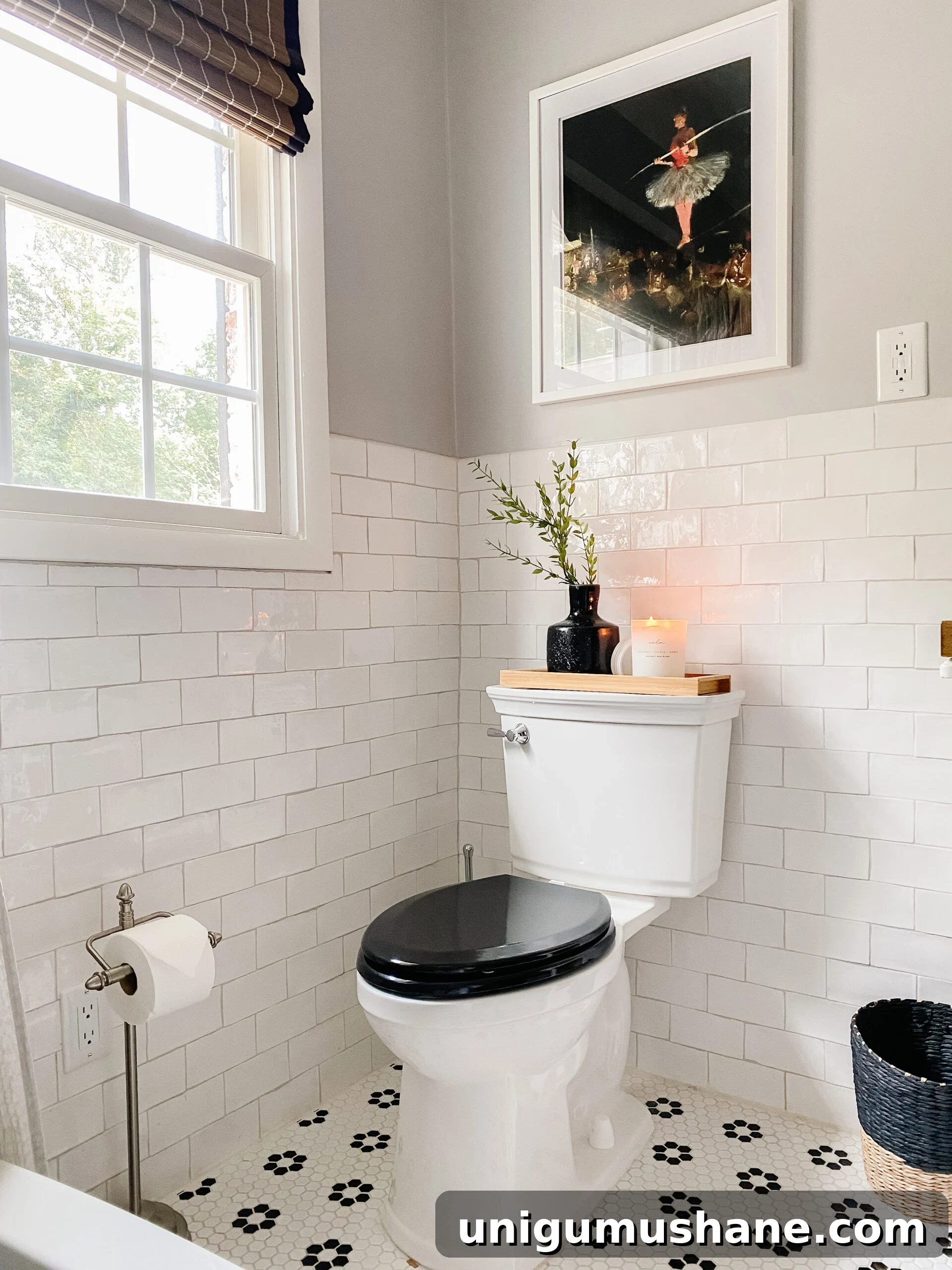 Black and White Bathroom Ideas: Small Swaps for a Classic Look 10 retro bathroom with black and white tile and black toilet seat