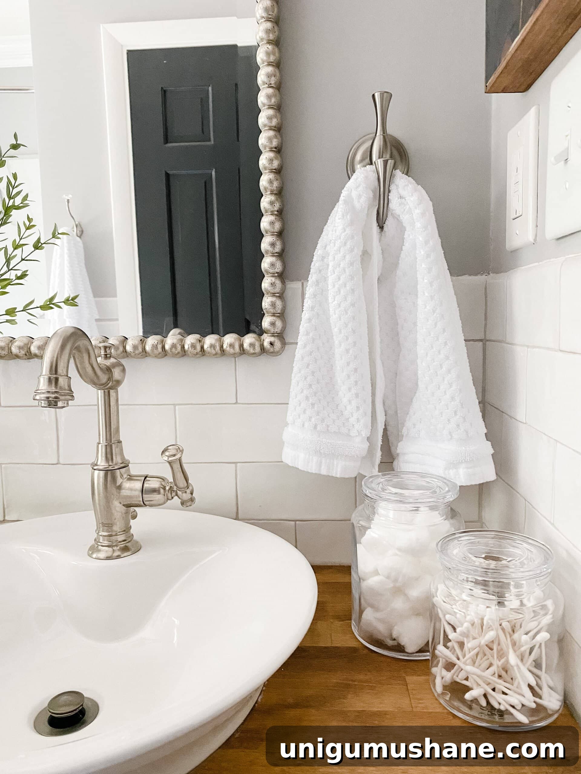 Black and White Bathroom Ideas: Small Swaps for a Classic Look 7 apothecary jar bathroom accessories