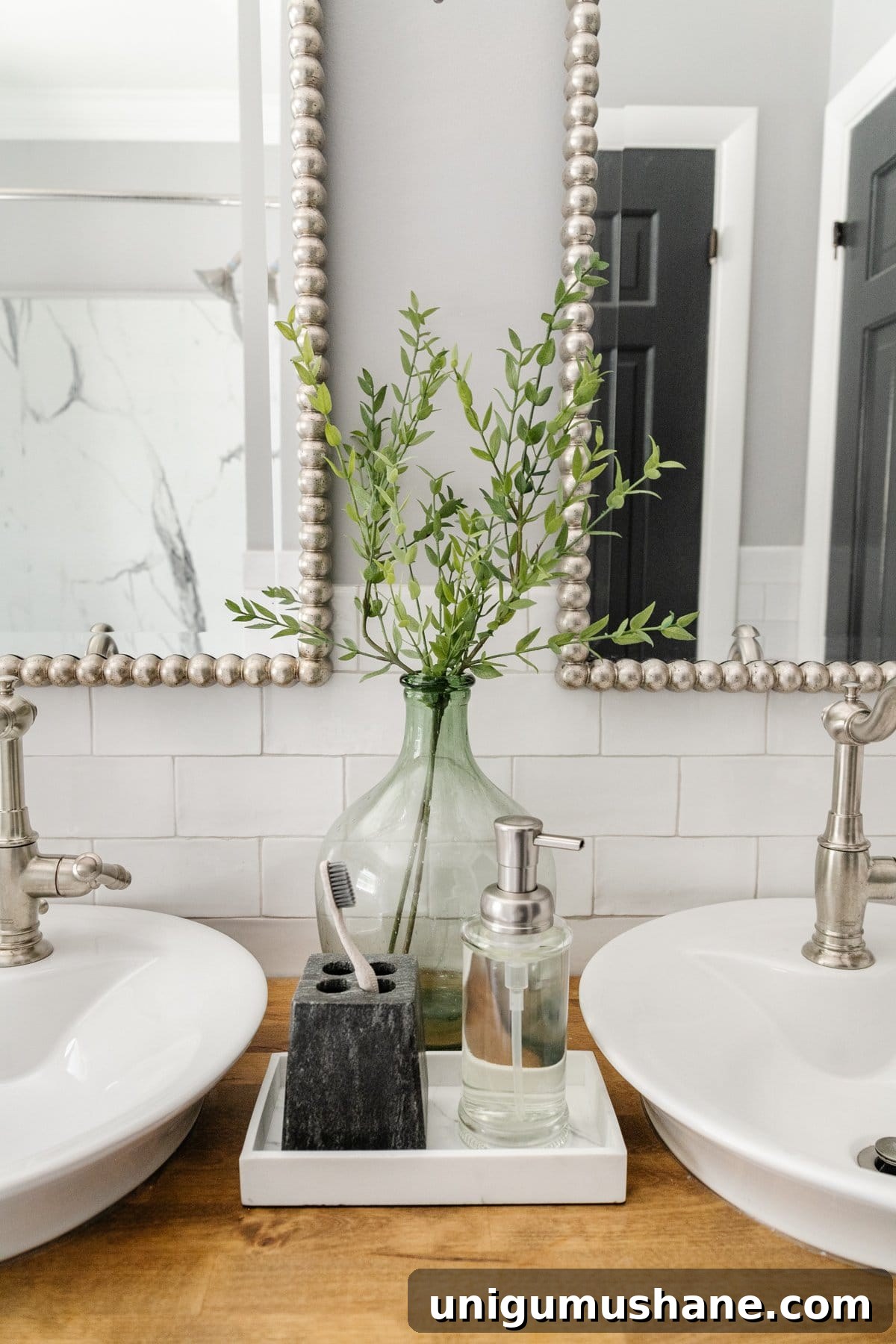 Black and White Bathroom Ideas: Small Swaps for a Classic Look 8 bathroom accessories