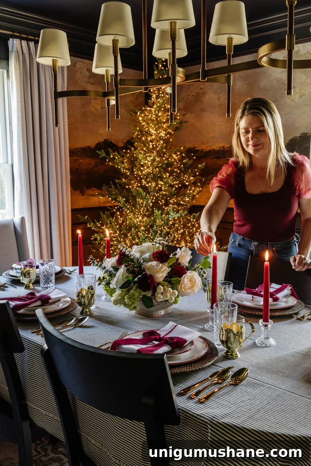 Timeless Vintage Christmas Decor Ideas for Lasting Holiday Charm 2 vintage christmas decor