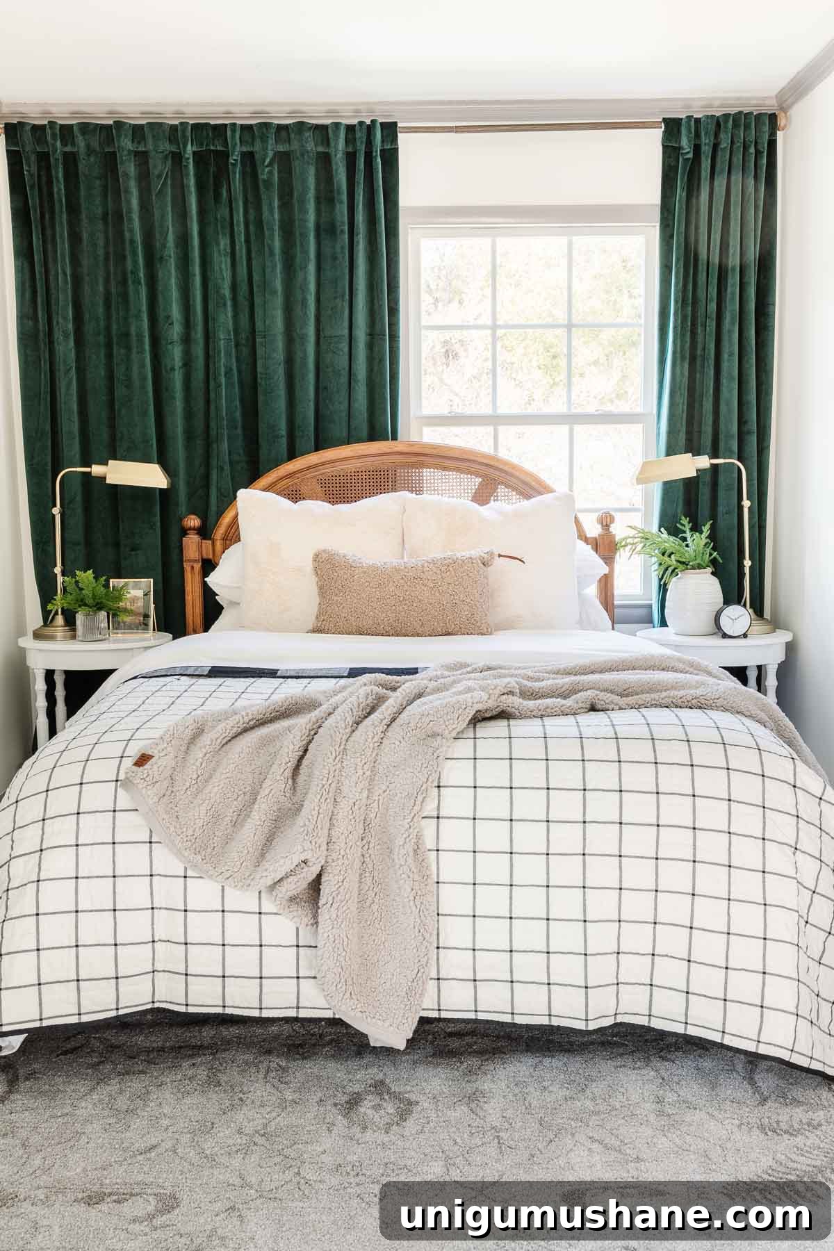 Affordable Christmas Bedding Ideas for a Silent Night 9 3 inexpensive Christmas bedding combinations perfect for making bedrooms feel warm and cozy during the cold winter months.