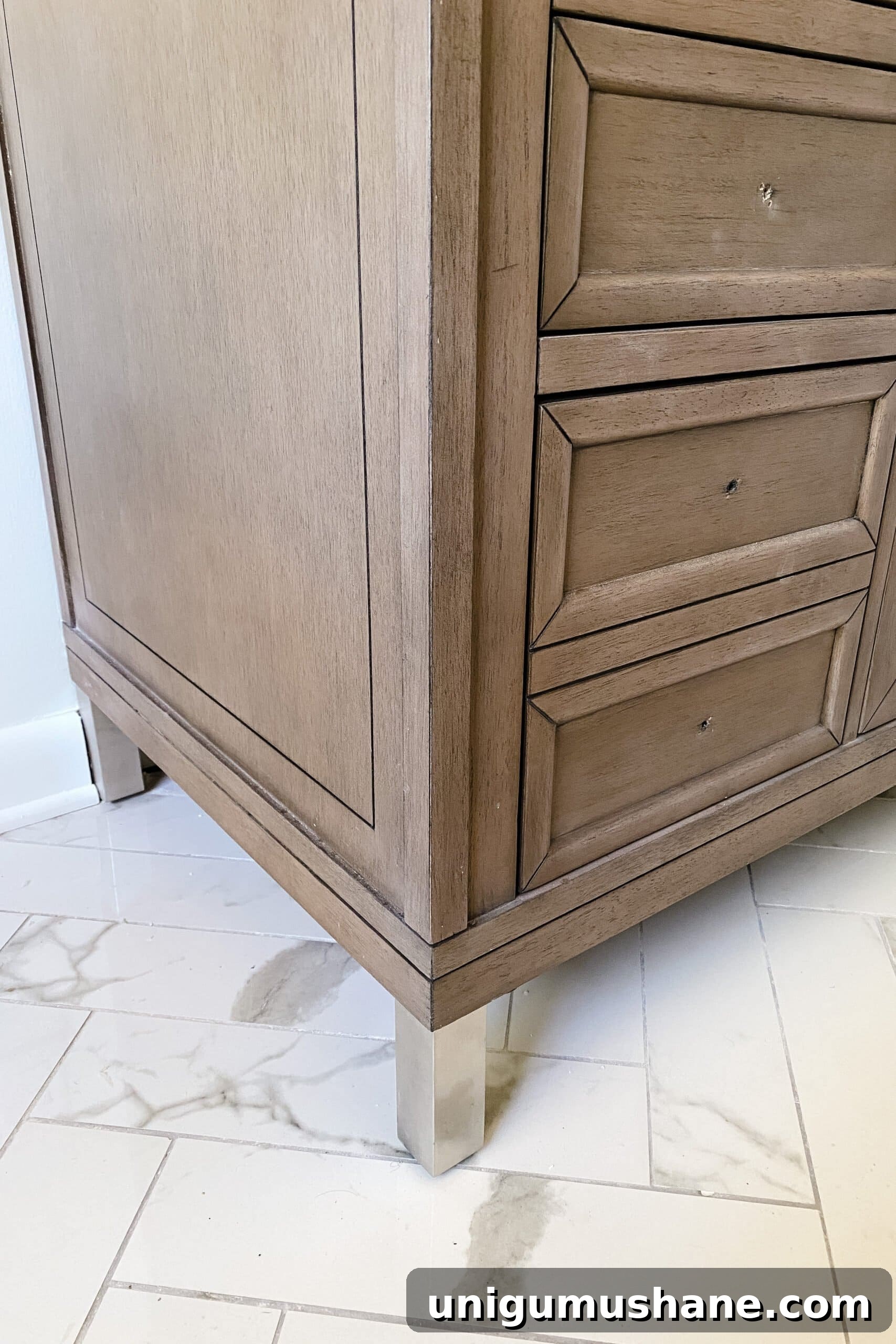 Rub n Buff Color Guide: Tested Shades and Step-by-Step Tutorial 14 silver vanity leg