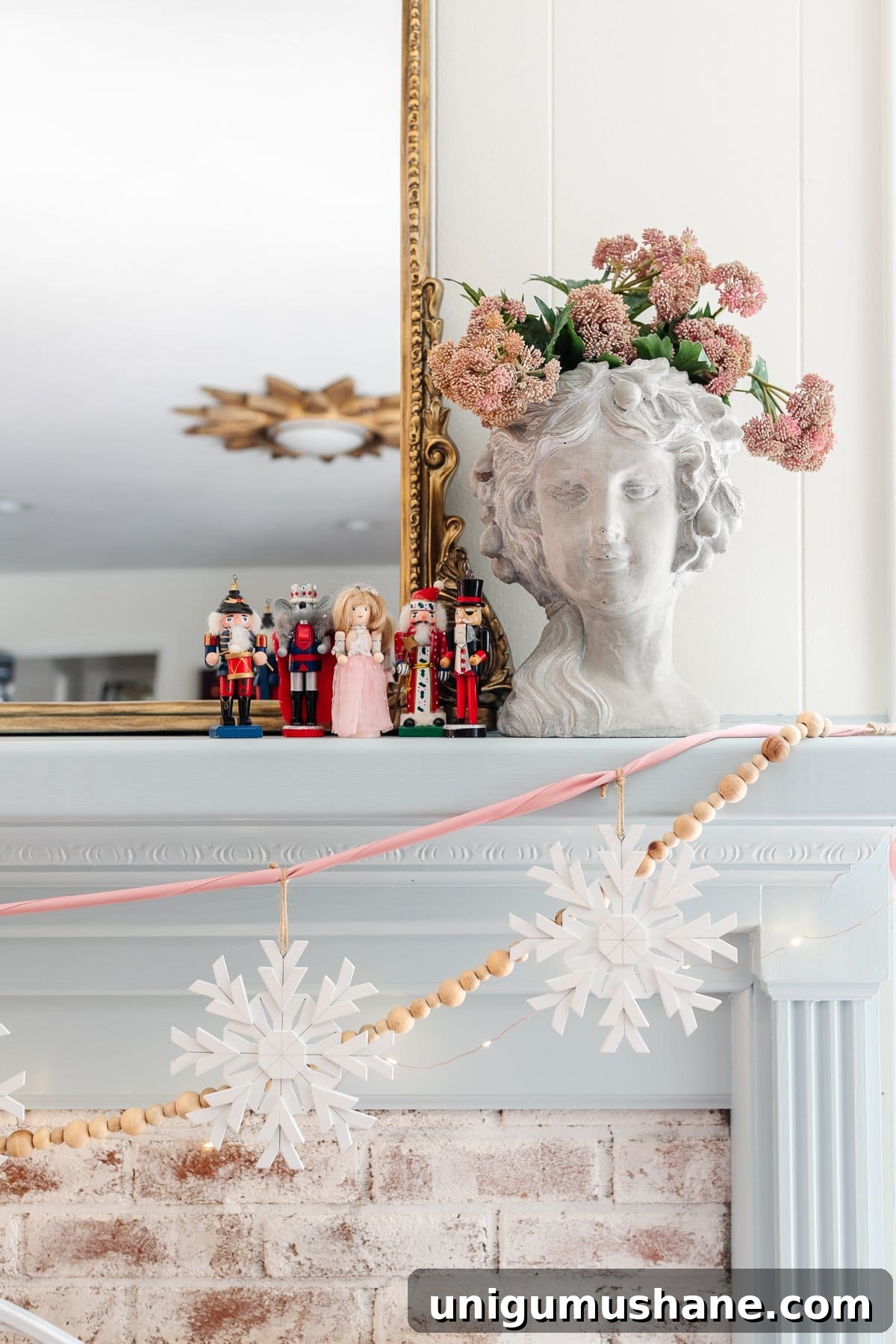 Holiday Housewalk 2021: Traditional Christmas Decorating Ideas 16 nutcracker Christmas decor