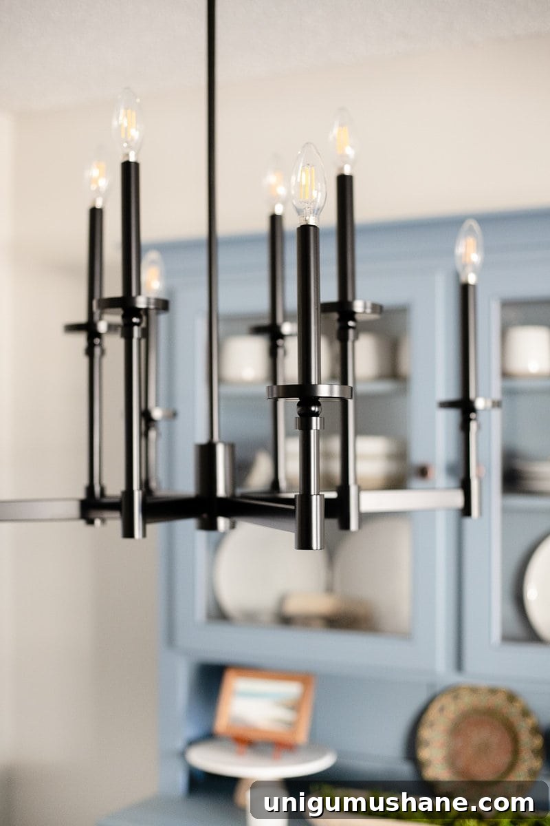 Refresh Your Small Dining Nook: 7 Quick Ideas 6 modern chandelier