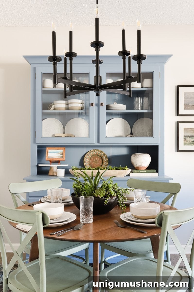 Refresh Your Small Dining Nook: 7 Quick Ideas 9 breakfast nook dining set and blue china cabinet