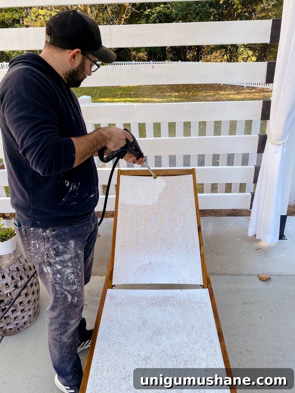 How to Clean Outdoor Cushions and Patio Furniture 7 cleaning outdoor furniture with a power washer