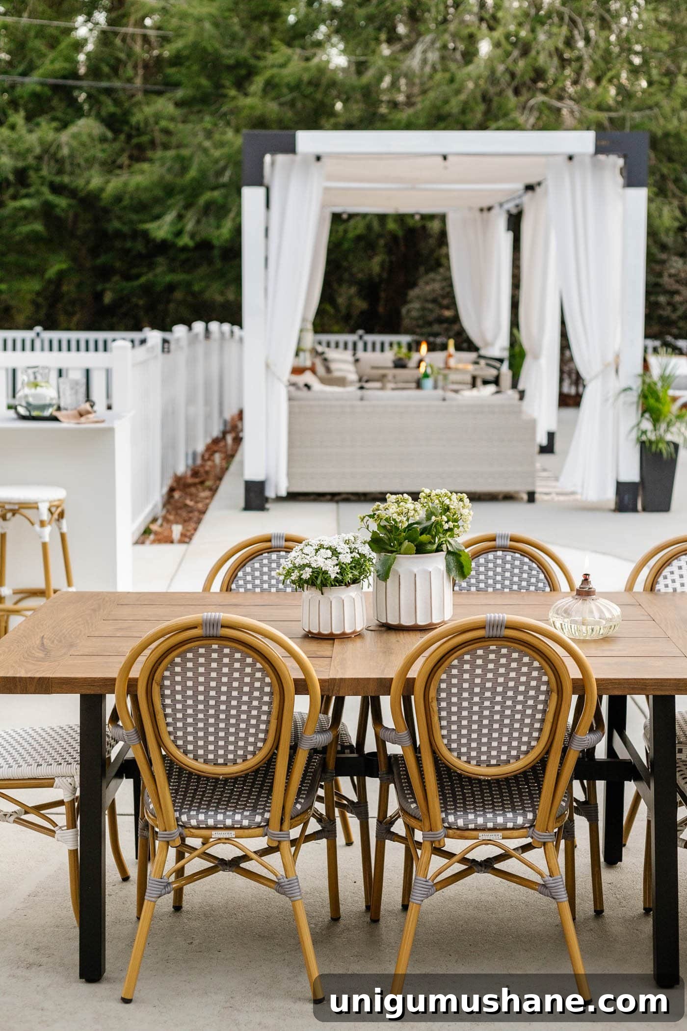 Better Homes and Gardens Patio Sets for Your Backyard 15 outdoor patio dining set with French bistro chairs al fresco