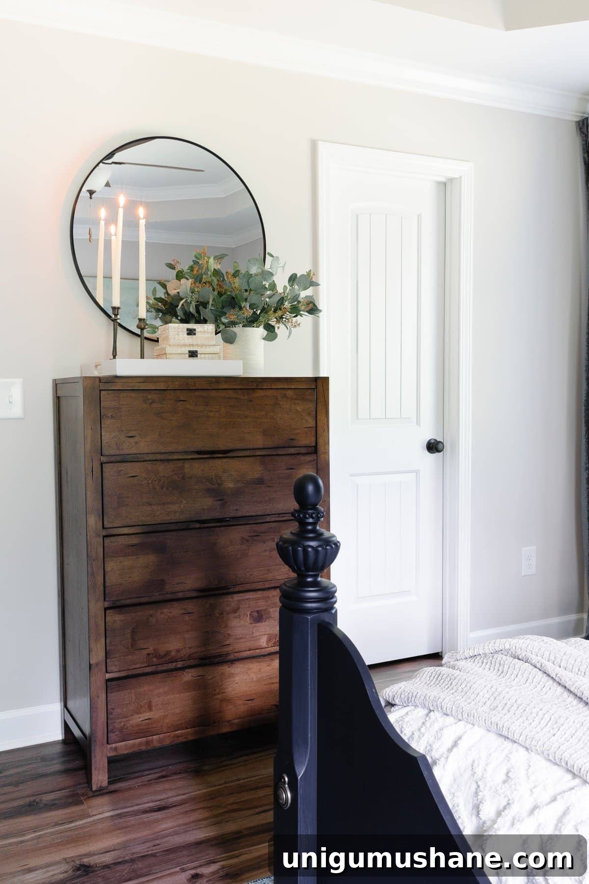 how to make your house look expensive - mismatch furniture in bedrooms and living rooms