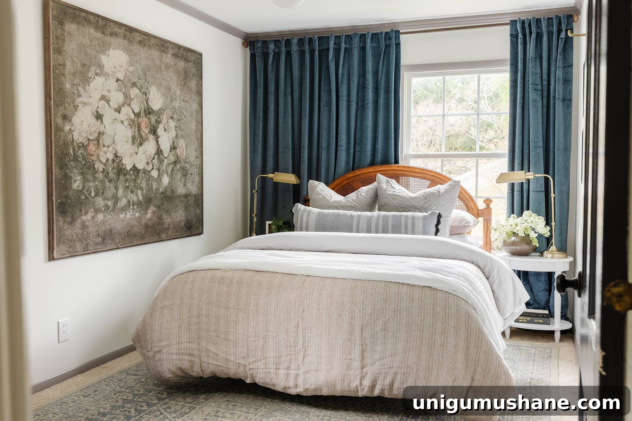 How to Redecorate a Room in Under an Hour: Guest Bedroom Refresh 14 how to redecorate your room in under an hour using curtains, a rug, and bedding