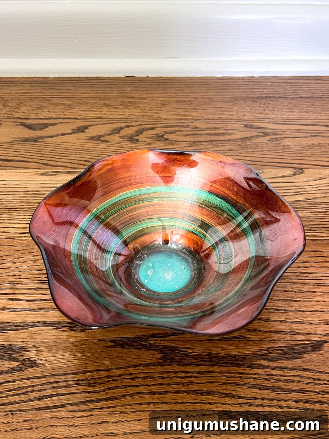 DIY Thrifted Scalloped Bowl Makeover with White Spray Paint 2 thrifted ruffled bowl