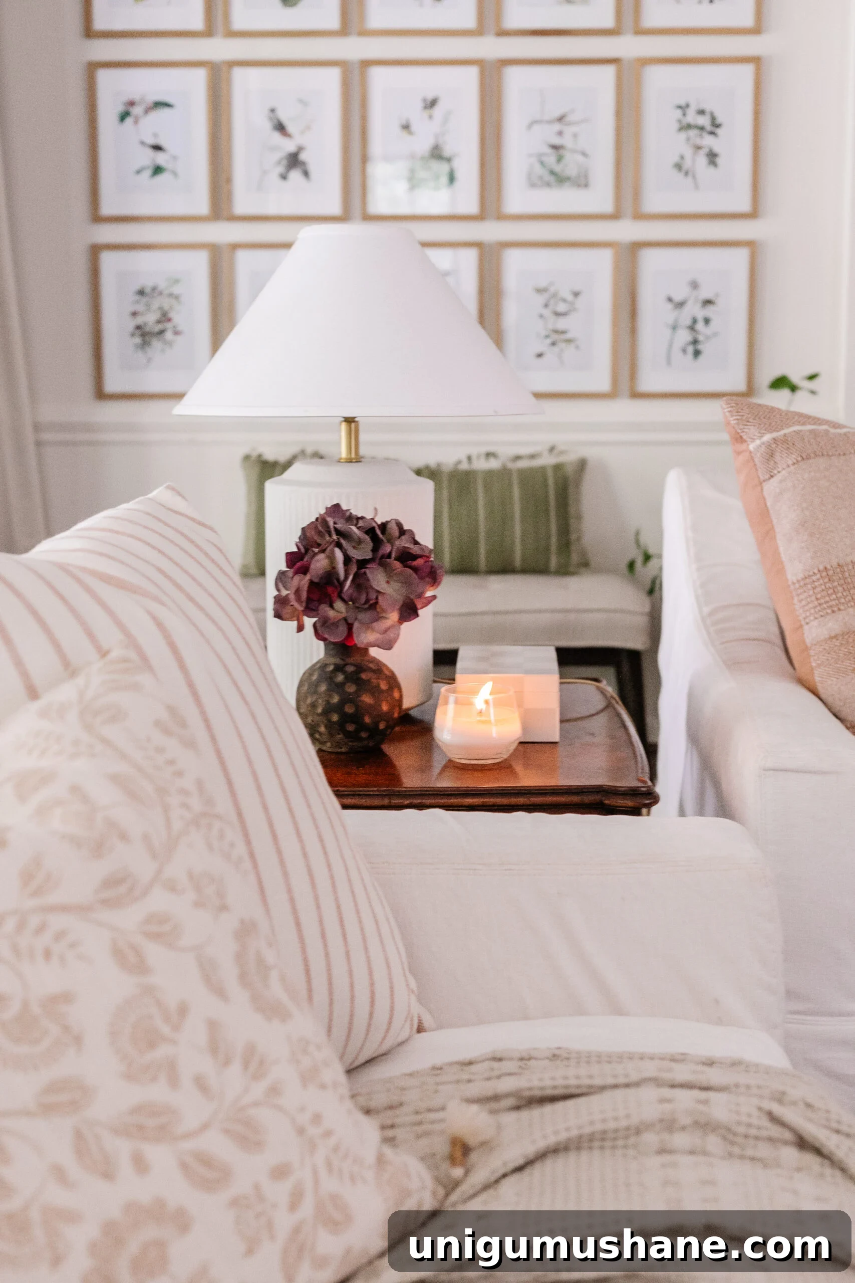 Budget Fall Living Room Decor Ideas That Save Time 19 fall living room decor ideas on an end table with vase of fall hydrangea and candle