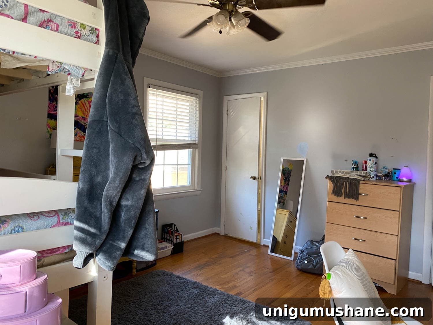 Beach-Themed Triple Bunk Bed Makeover for Teens 9 teenage shared bedroom before