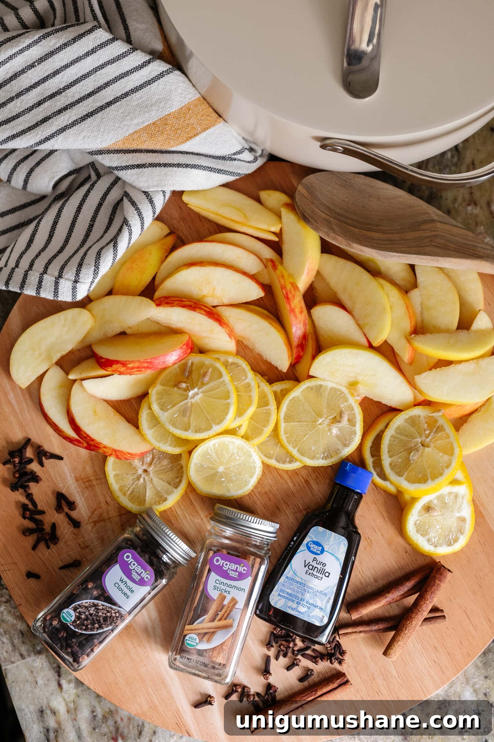 16 Natural Home Fragrance Hacks for a Fresh Smelling House 5 apples, lemons, cloves, cinnamon sticks, and vanilla extract for DIY stovetop potpourri