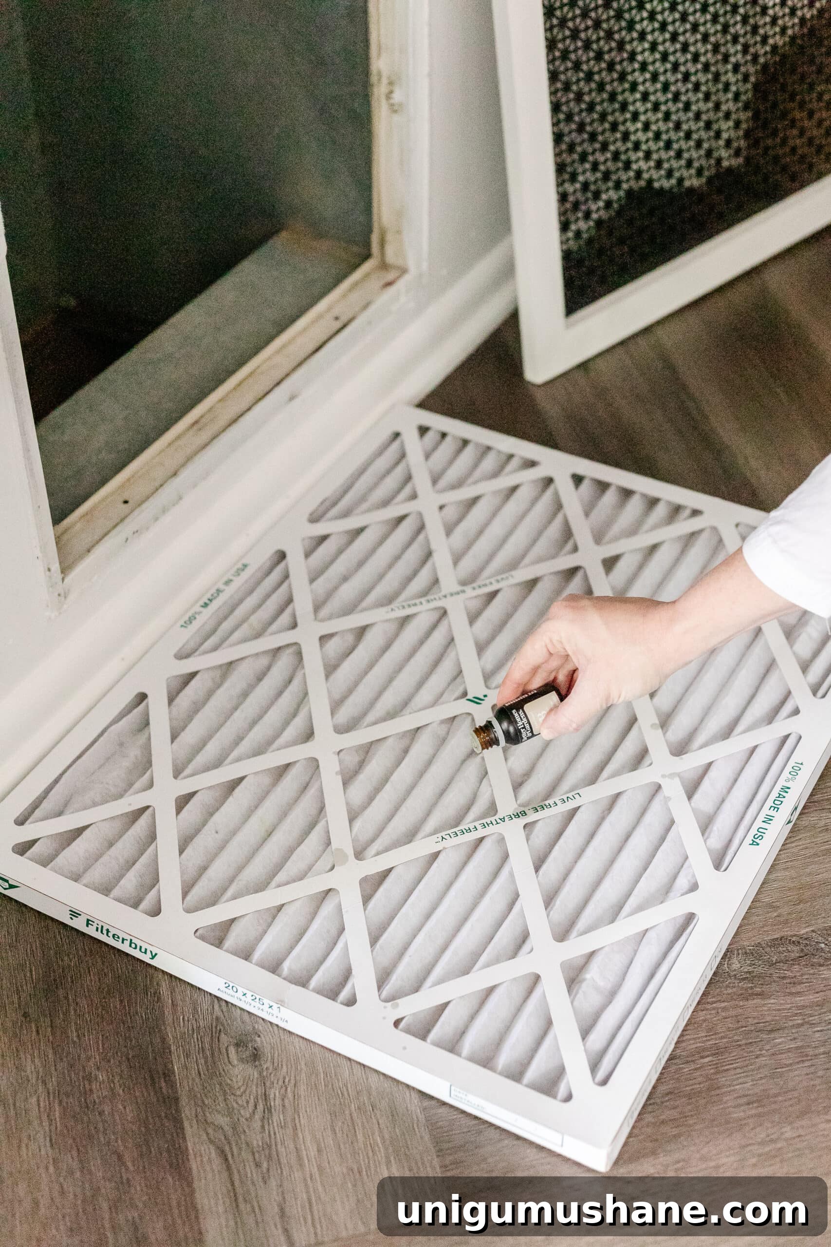 16 Natural Home Fragrance Hacks for a Fresh Smelling House 10 adding essential oils to an air filter to make a house smell good
