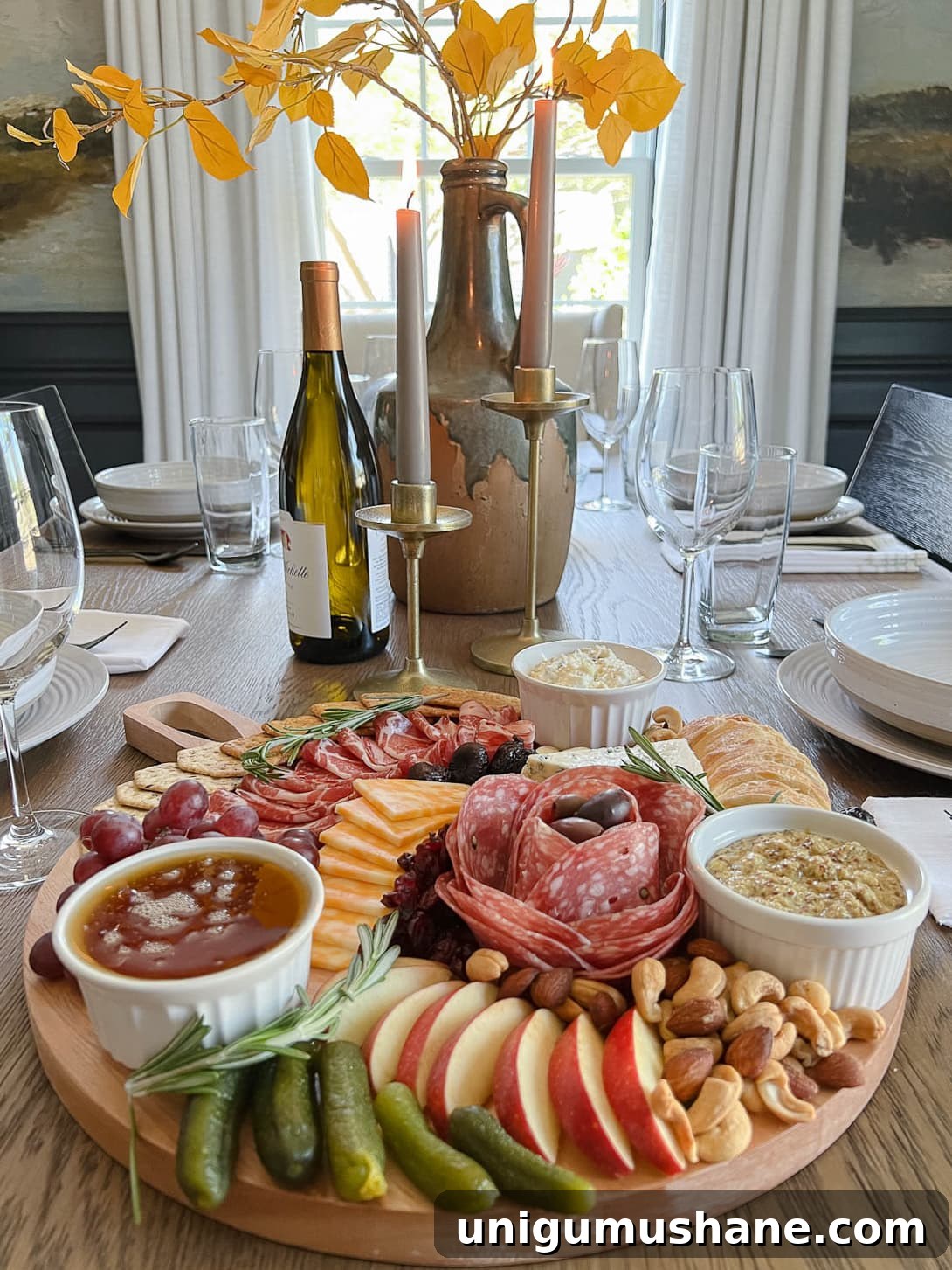 How to Make a 10-Minute DIY Charcuterie Board 10 basic charcuterie board with cured meat, cheese, fruit, nuts, crackers, and dips
