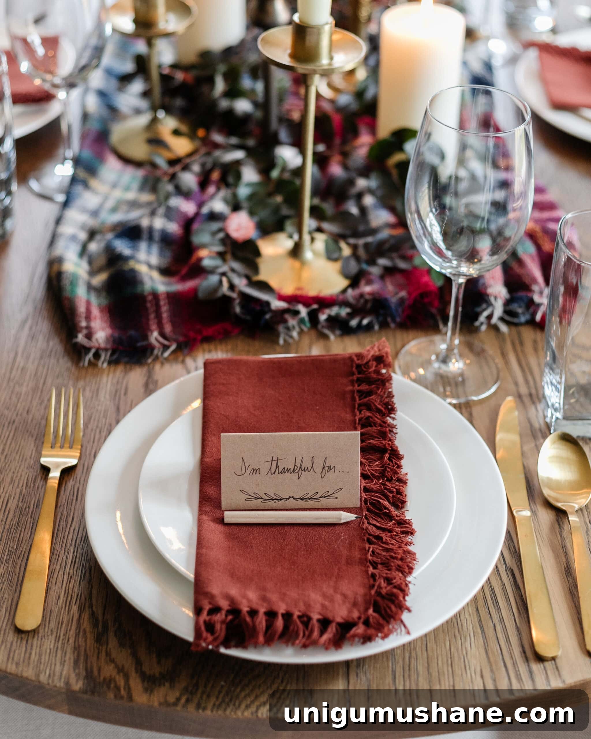 DIY Thanksgiving Centerpiece from Thrifted Finds 8 DIY Thanksgiving place cards with pencil for writing things people are thankful for