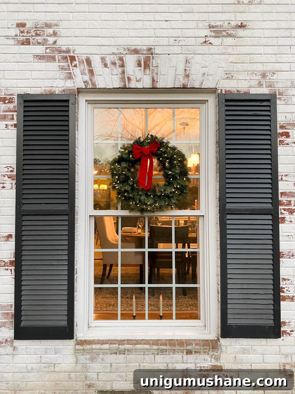 Top Battery-Powered Christmas Lights to Buy on Amazon 7 pre-lit Christmas wreath on exterior window