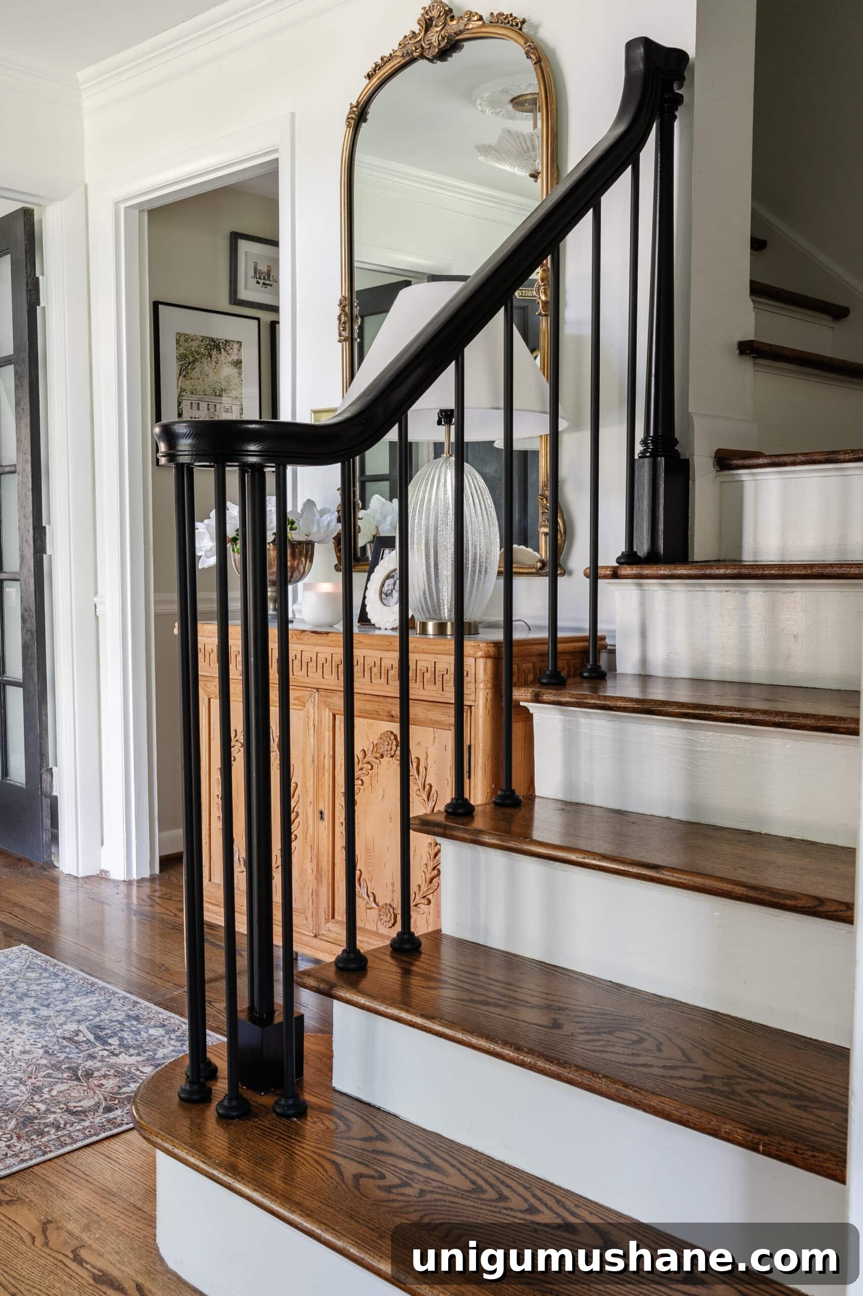 Replace Stair Spindles: DIY Staircase Makeover Guide 5 newly replaced stair spindles on a stair railing