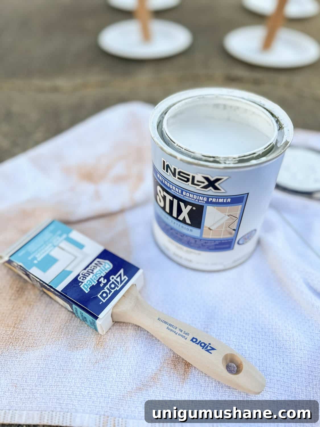 DIY Painted Nightstands: Pro Tip for Using Gloss Paint 6 best bonding primer for paint adhesion on furniture and cabinets