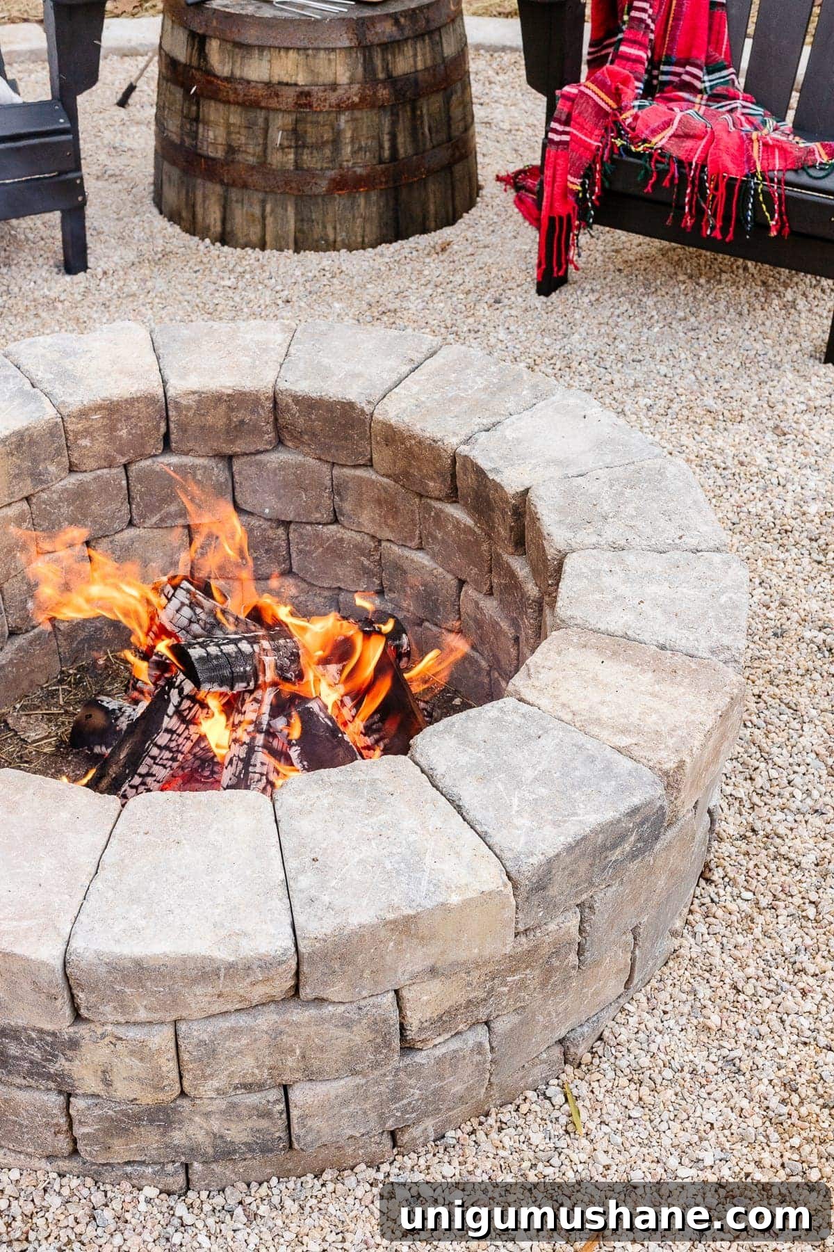 How to Host a Memorable Bonfire Party: 10 Safety and Setup Tips 6 diy backyard fire pit