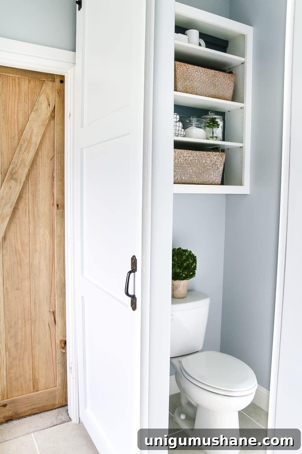 14 Clever Tricks to Make a Small Bathroom Look Bigger 10 img 51042 10