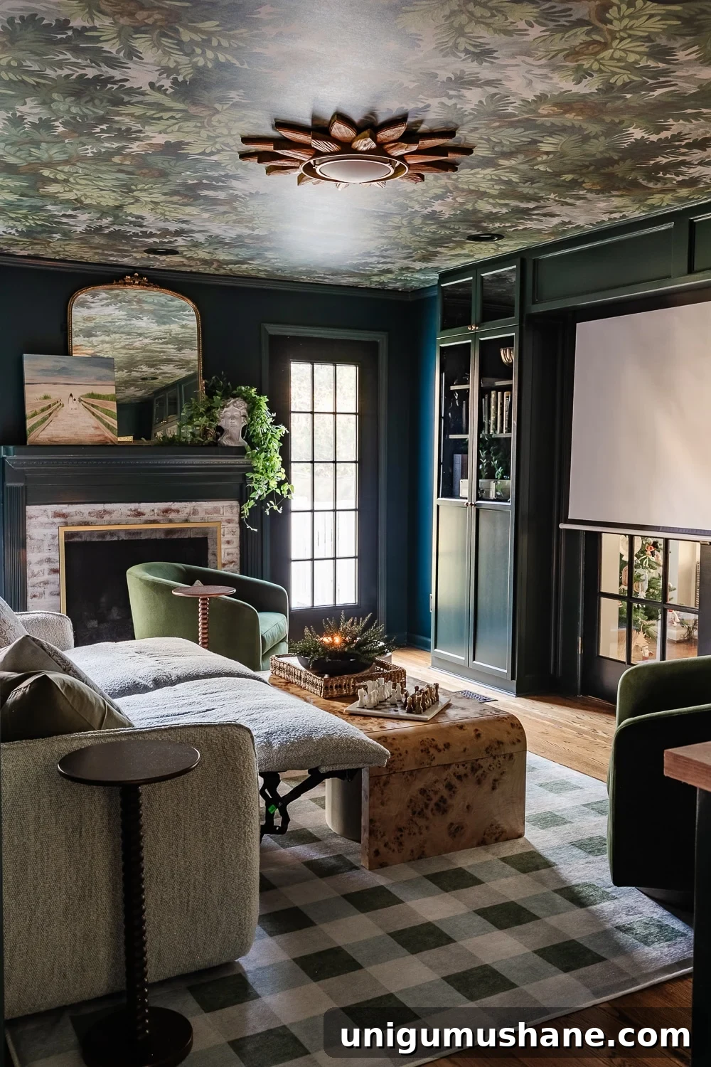 DIY Home Media Room Makeover Ideas on a Budget 21 recliner couch in theater room