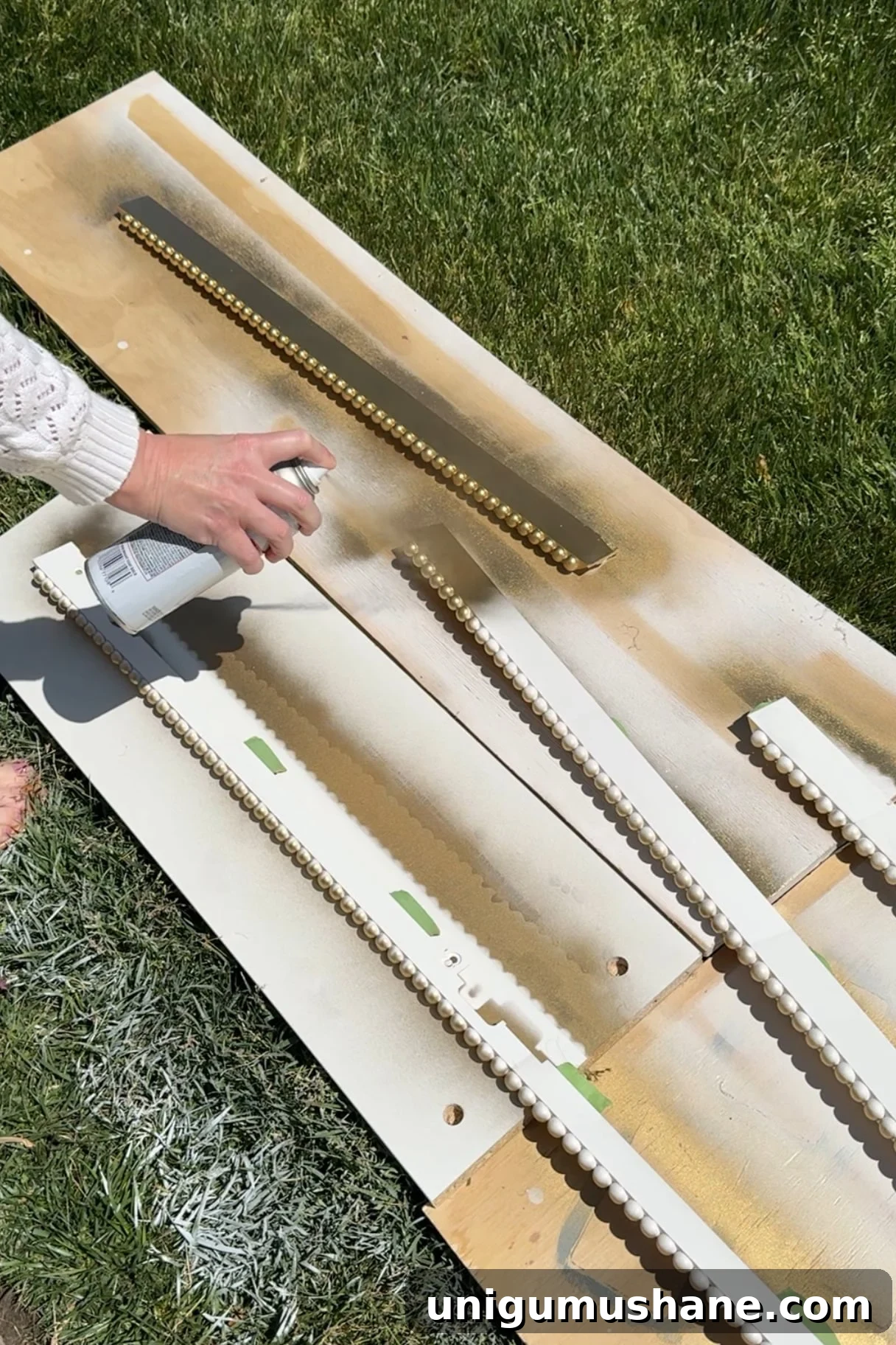 painting tv frame with gold spray paint