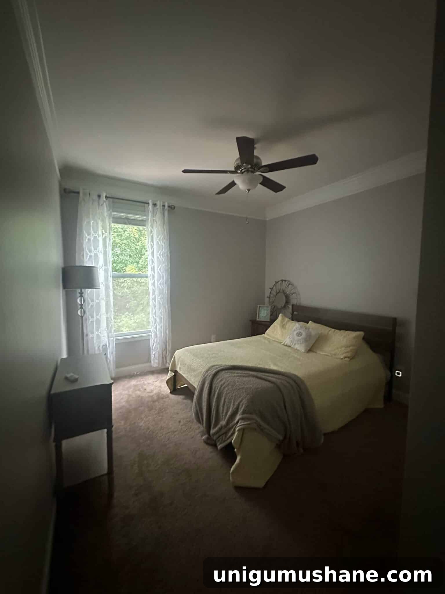 Mood Board Ideas to Add Personality to Plain Rooms 2 plain guest bedroom