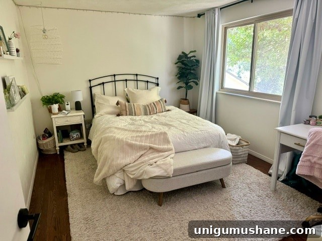 Mood Board Ideas to Add Personality to Plain Rooms 4 plain teen girl bedroom before