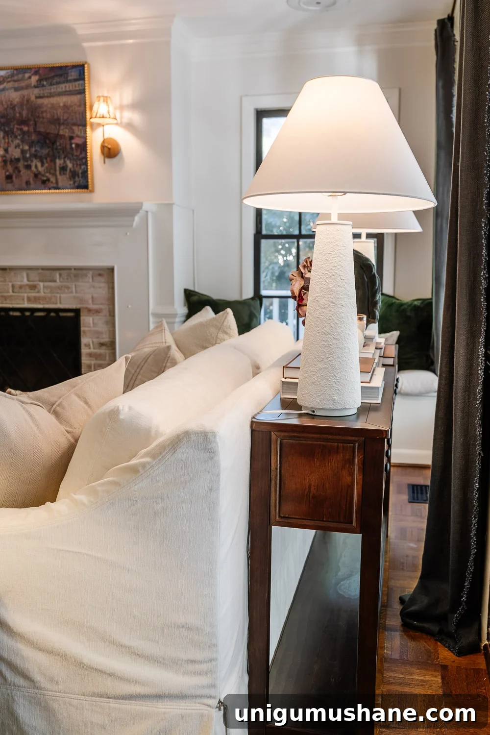 Avoid This Mistake When Placing a Sofa Table Behind Your Couch 5 table lamps on a sofa table