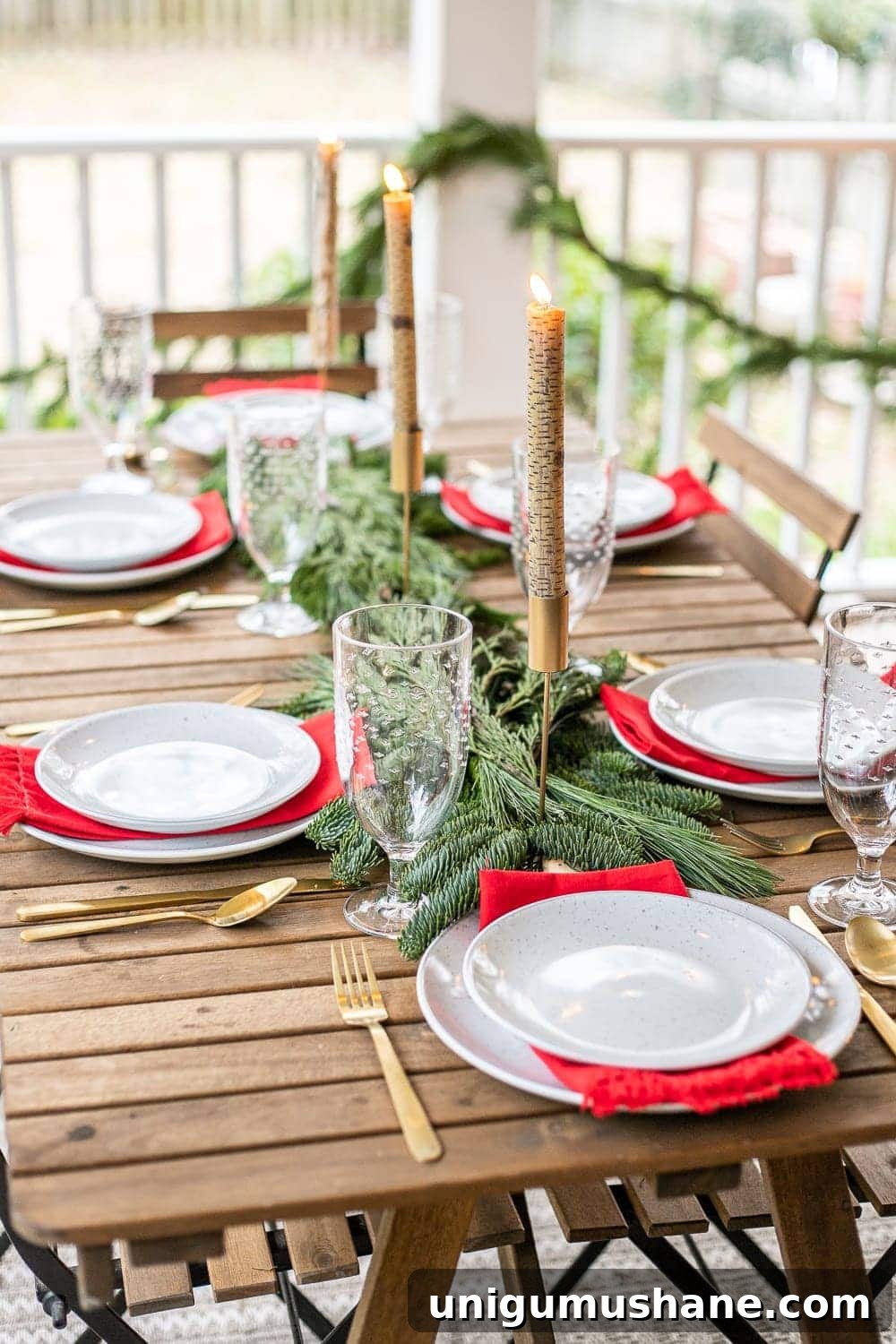 18 Natural DIY Christmas Decor Ideas to Make at Home 6 evergreen table runner with pine branches