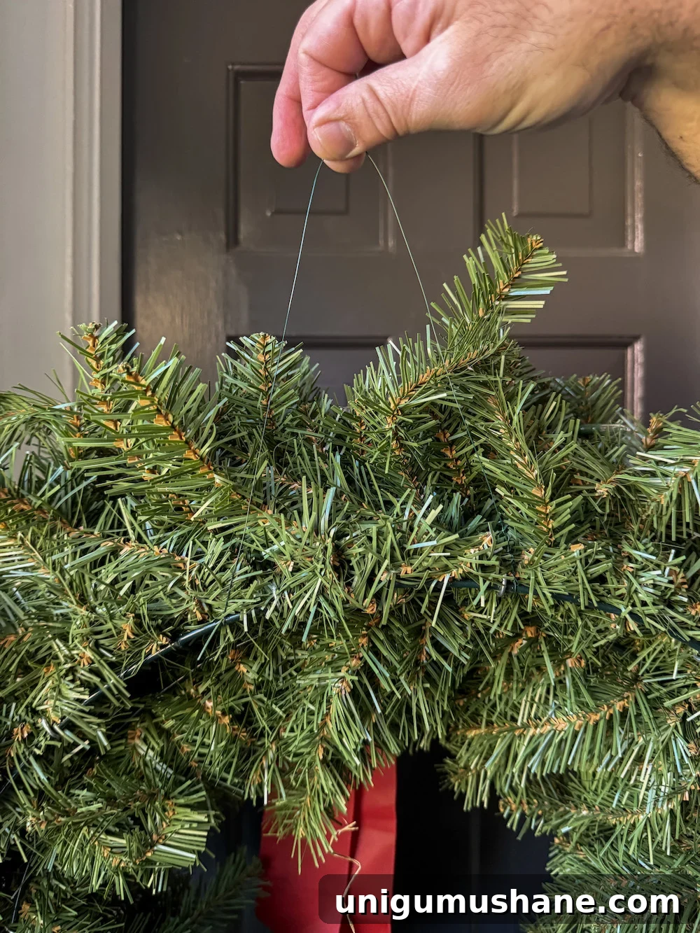 Outdoor Christmas Lawn Decorating Ideas Without a Ladder 3 how to hang outdoor Christmas wreaths on windows without a ladder
