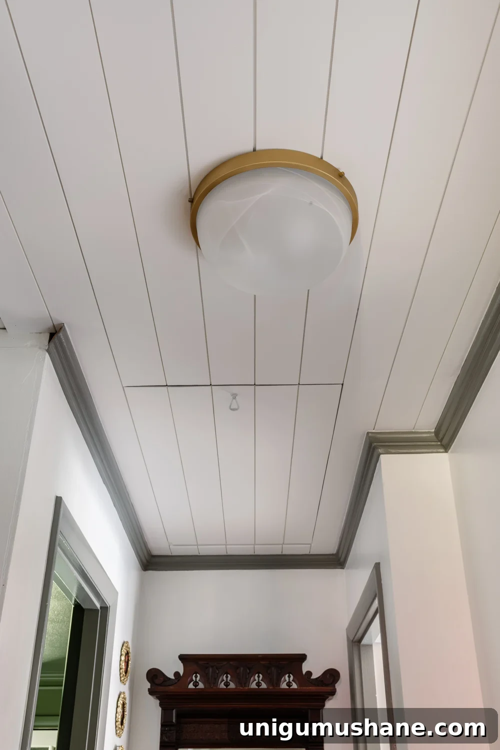 narrow hallway decorating ideas