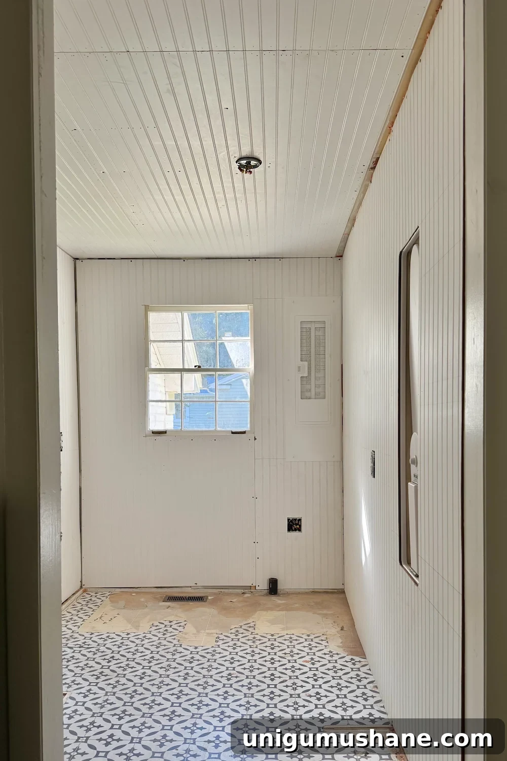 diy beadboard walls