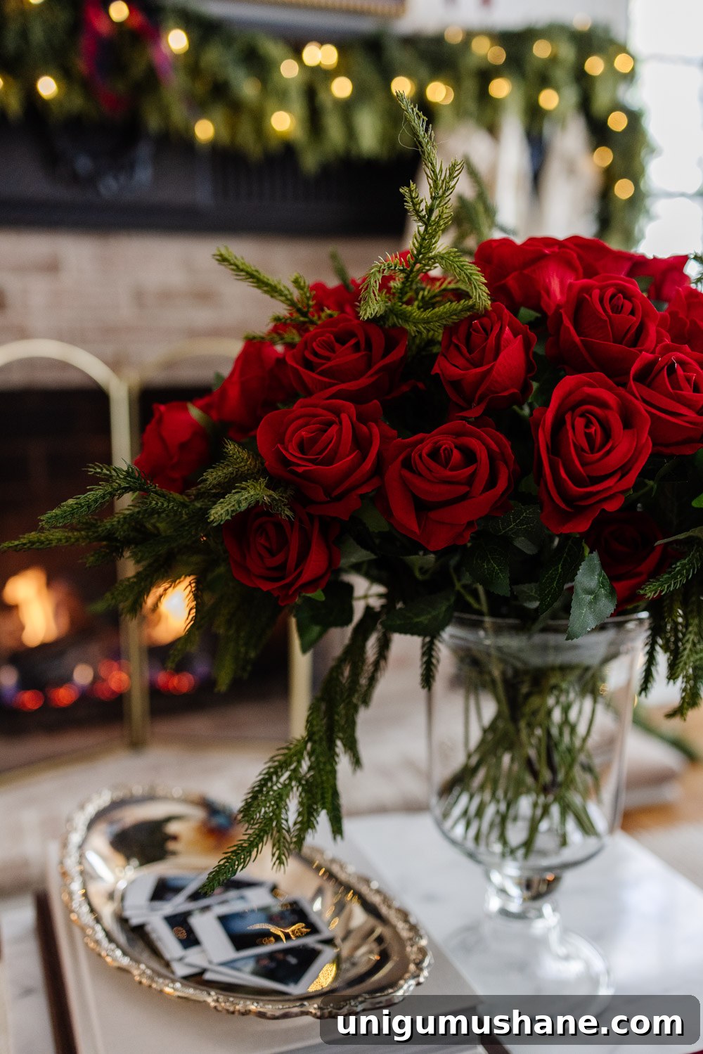 Affordable Ralph Lauren Christmas Decor Ideas 2 Ralph Lauren Christmas decorating ideas on a budget - red roses mixed with winter stems