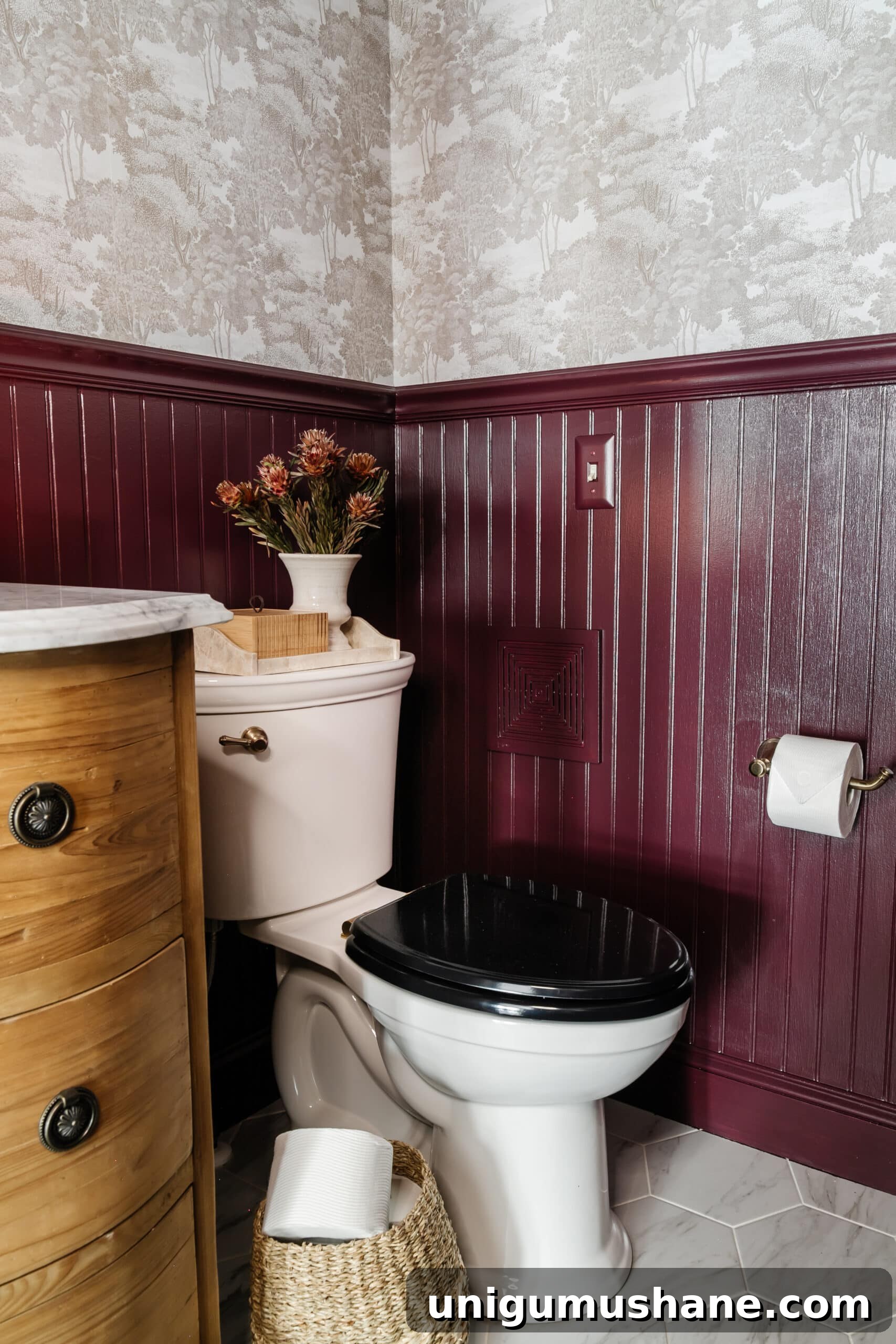 Stocking a Guest Bathroom: Must-Have Visitor Amenities 11 img 56841 10