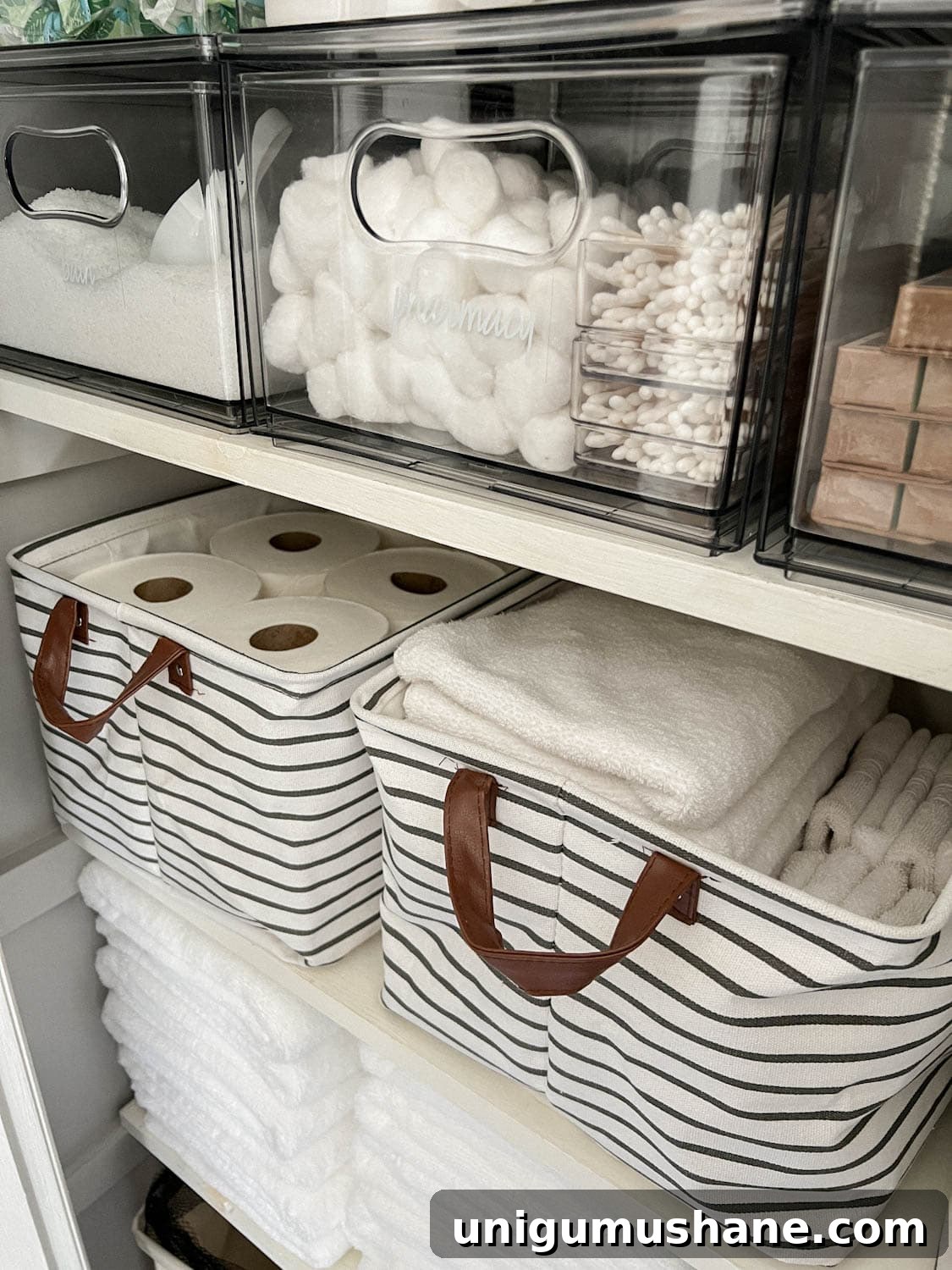 Stocking a Guest Bathroom: Must-Have Visitor Amenities 7 img 56841 6