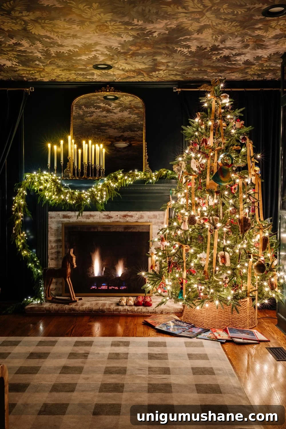 Reserve Your Spot for the 2025 Candlelight Christmas Night Tour 14 modern traditional candlelight christmas home tour