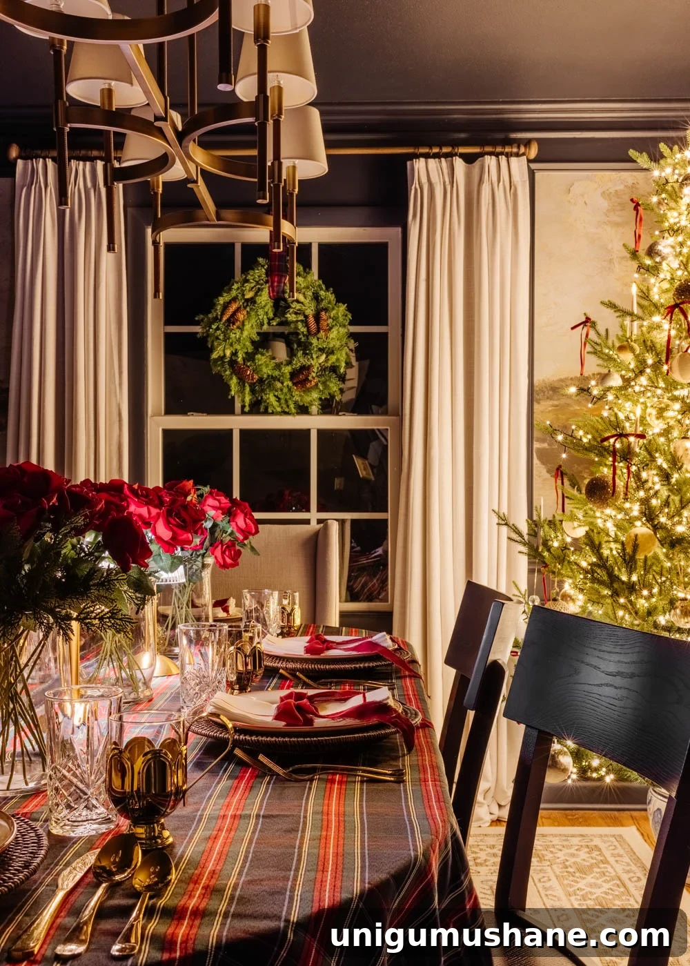 Reserve Your Spot for the 2025 Candlelight Christmas Night Tour 9 modern traditional candlelight christmas home tour