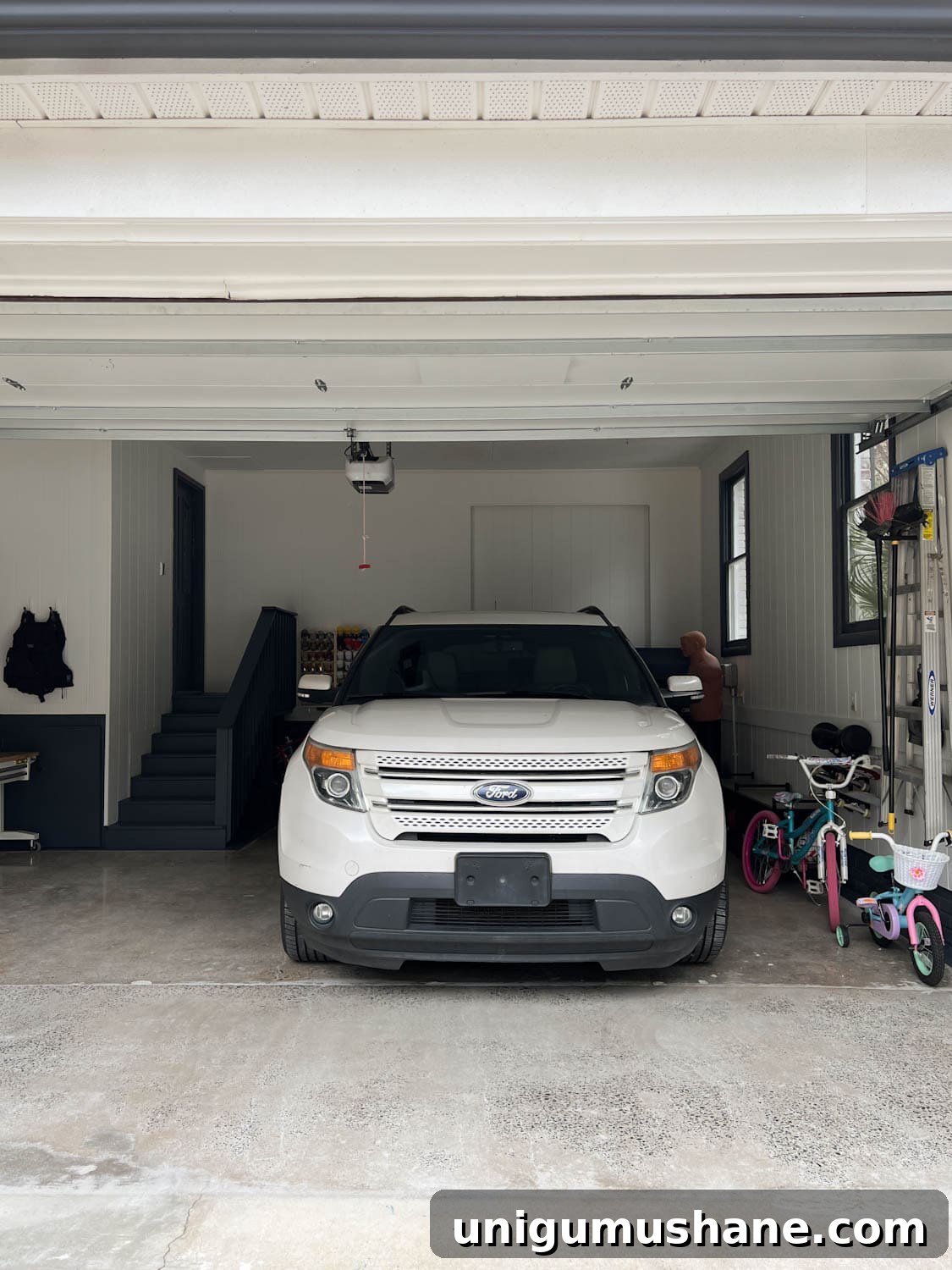 Winter Storm Power Outage Checklist: Supplies and Safety Tips 9 winter storm prep checklist - car prep