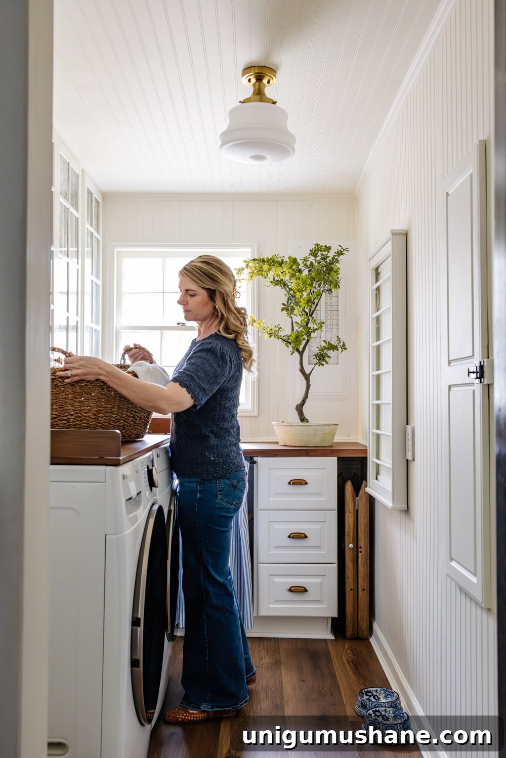 Maximize Storage in a Small Laundry Room 28 small laundry room organization