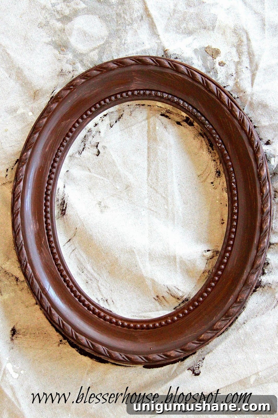 Transform 4 Thrifted Frames with One Distressing Technique 5 Frames painted with base coat